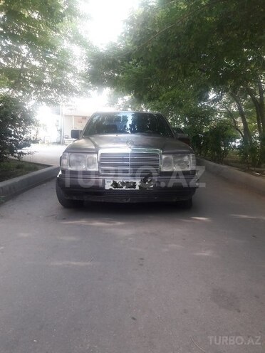 Mercedes E 300 1993, 353,685 km - 3.0 л - Bakı