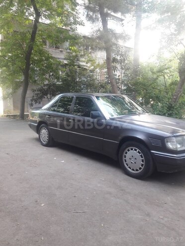 Mercedes E 300 1993, 353,685 km - 3.0 л - Bakı