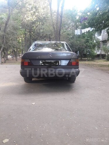 Mercedes E 300 1993, 353,685 km - 3.0 л - Bakı