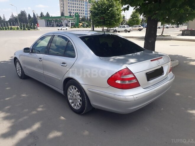 Mercedes E 240 2004, 235,280 km - 2.4 l - Gəncə