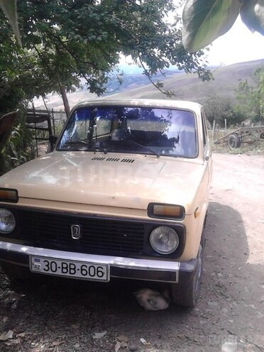 LADA (VAZ) Niva 1986, 290,000 km - 1.6 l - Lerik
