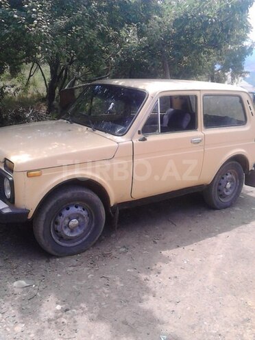 LADA (VAZ) Niva 1986, 290,000 km - 1.6 l - Lerik