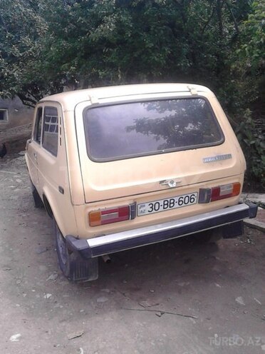 LADA (VAZ) Niva 1986, 290,000 km - 1.6 l - Lerik