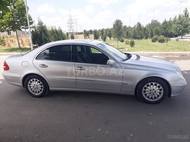 Mercedes E 240 2004, 235,280 km - 2.4 l - Gəncə