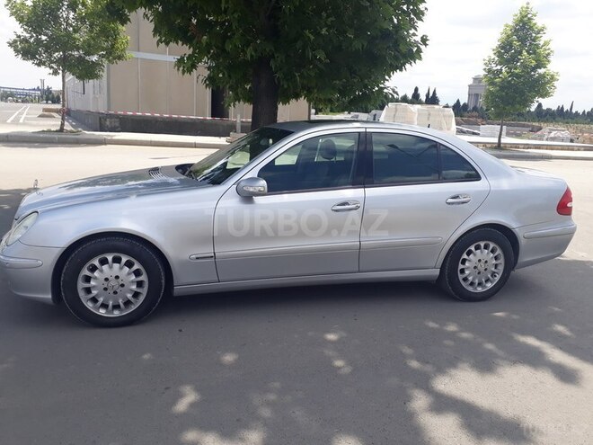 Mercedes E 240 2004, 235,280 km - 2.4 l - Gəncə