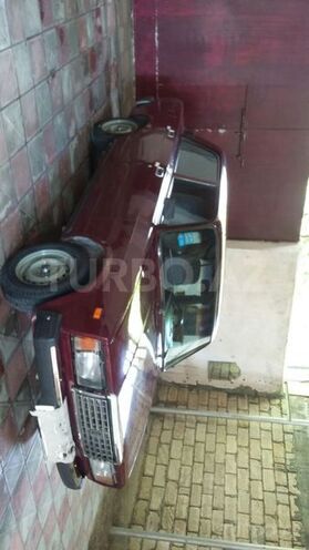 LADA (VAZ) 2107 2004, 27,880 km - 1.6 л - Yevlax