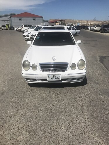 Mercedes E 240 2001, 250,000 km - 2.6 l - Bakı