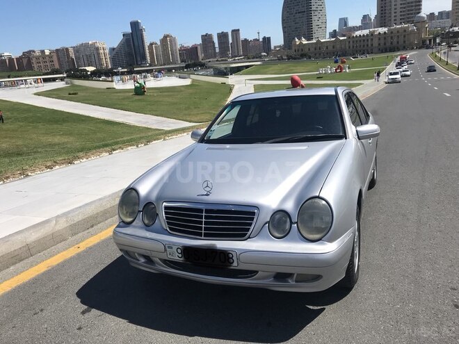 Mercedes E 220 2000, 280,000 km - 2.2 l - Bakı