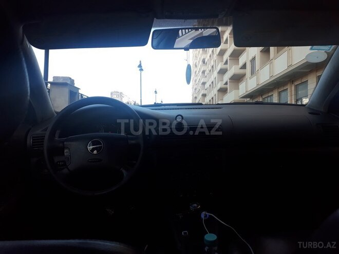 Volkswagen Passat 2003, 274,000 km - 1.8 л - Bakı