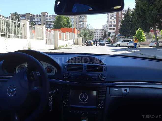 Mercedes E 240 2002, 272,000 km - 2.4 l - Bakı