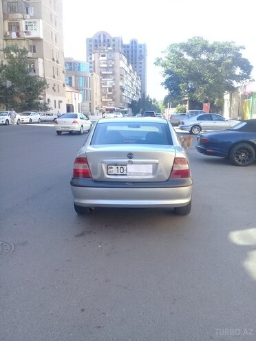 Opel Vectra 1996, 270,000 km - 2.0 l - Bakı