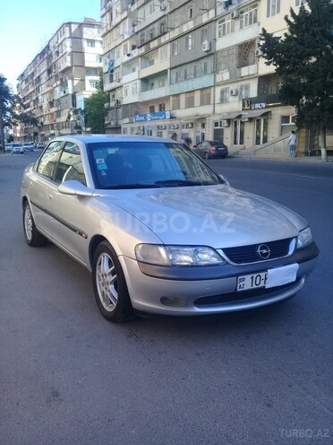 Opel Vectra 1996, 270,000 km - 2.0 l - Bakı