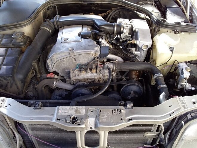 Mercedes C 200 1995, 367,680 km - 2.0 л - Bakı