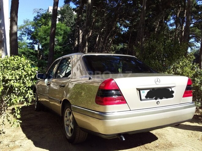 Mercedes C 200 1995, 367,680 km - 2.0 л - Bakı