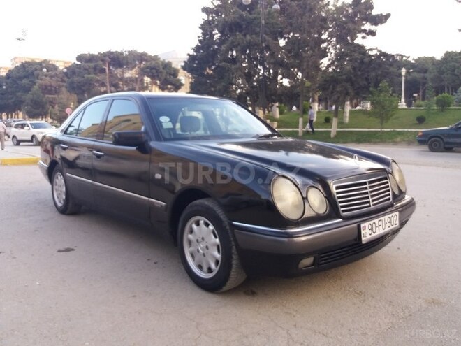 Mercedes E 230 1997, 310,000 km - 2.3 l - Xırdalan