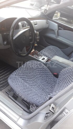 Mercedes E 240 1998, 384,000 km - 2.4 l - Bərdə