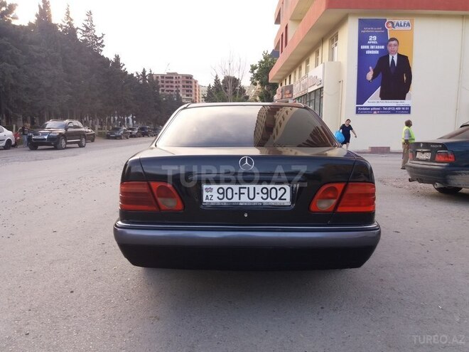 Mercedes E 230 1997, 310,000 km - 2.3 l - Xırdalan
