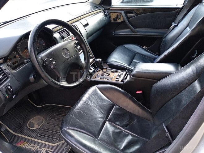 Mercedes E 320 2000, 334,000 km - 3.2 l - Bakı