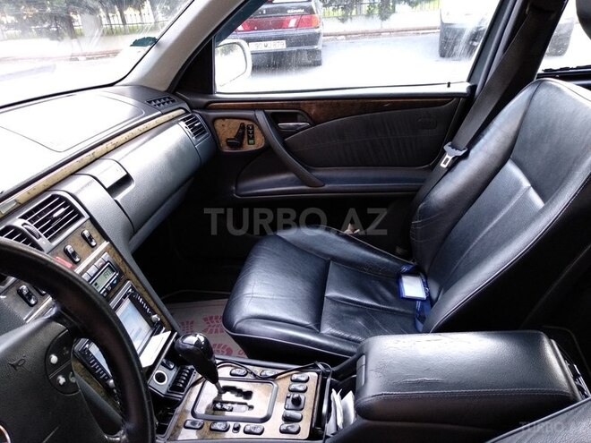 Mercedes E 320 2000, 334,000 km - 3.2 l - Bakı
