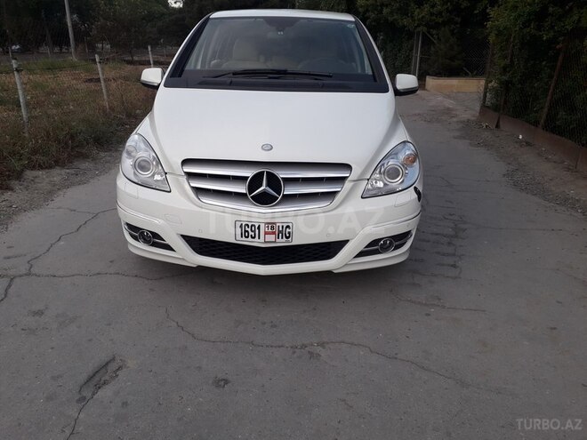 Mercedes B 170 2009, 107,200 km - 1.7 l - Bakı