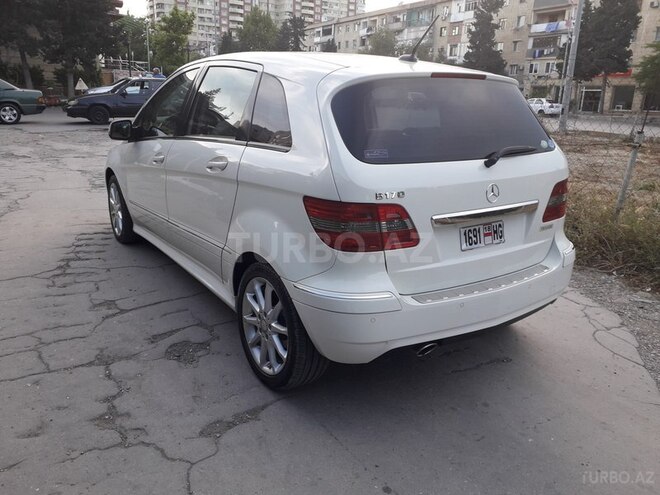 Mercedes B 170 2009, 107,200 km - 1.7 l - Bakı