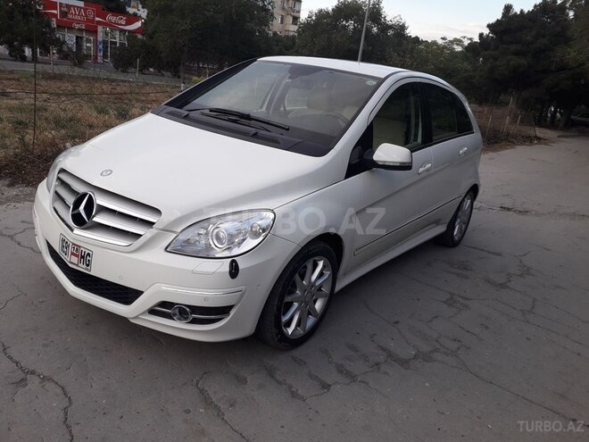 Mercedes B 170 2009, 107,200 km - 1.7 l - Bakı