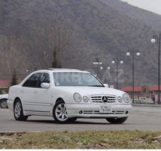 Mercedes E 260 1999, 115,500 km - 0.9 l - Şəki
