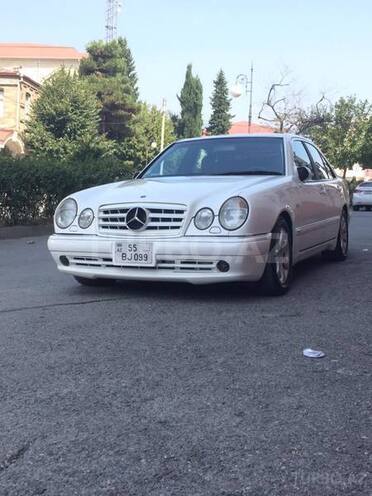 Mercedes E 260 1999, 115,500 km - 0.9 l - Şəki