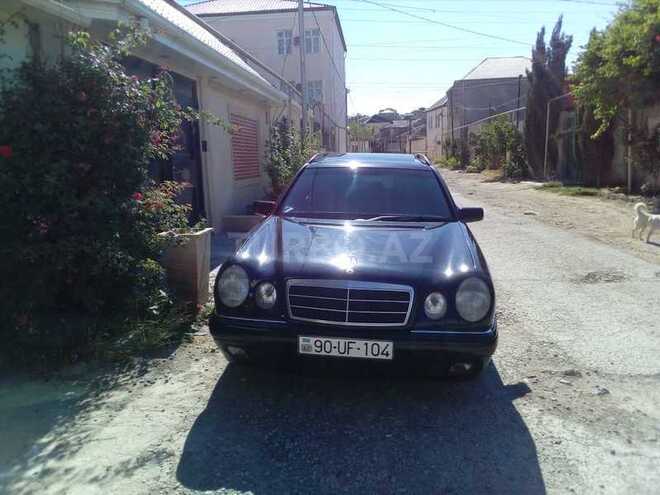 Mercedes E 240 1998, 324,000 km - 2.4 l - Bakı