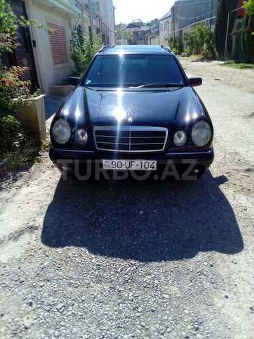 Mercedes E 240 1998, 324,000 km - 2.4 l - Bakı