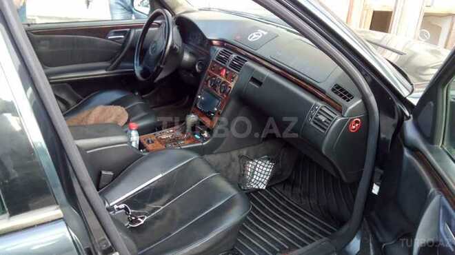 Mercedes E 240 1999, 386,186 km - 2.4 l - Bakı