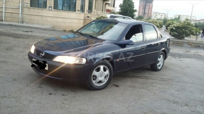 Opel Vectra 1998, 225,000 km - 1.8 l - Sumqayıt