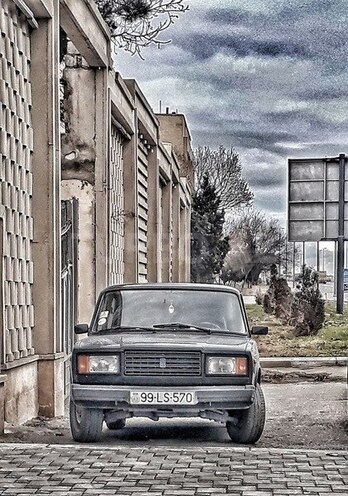 LADA (VAZ) 2107 2010, 183,000 km - 1.6 l - Bakı