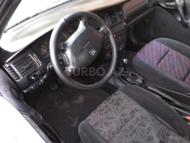 Opel Vectra 1999, 273,000 km - 1.6 l - Bakı