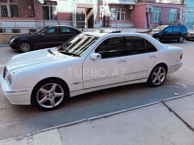Mercedes E 240 2000, 315,000 km - 2.4 l - Bakı