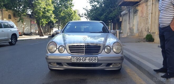 Mercedes E 240 2000, 148,000 km - 2.4 л - Bakı