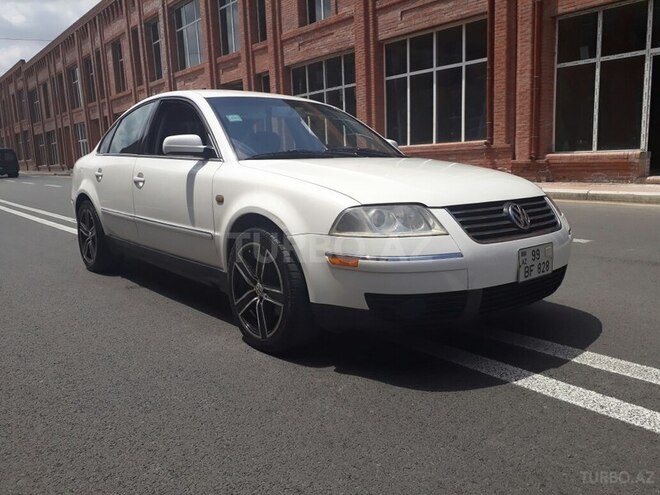 Volkswagen Passat 2001, 231,412 km - 1.8 l - Gəncə