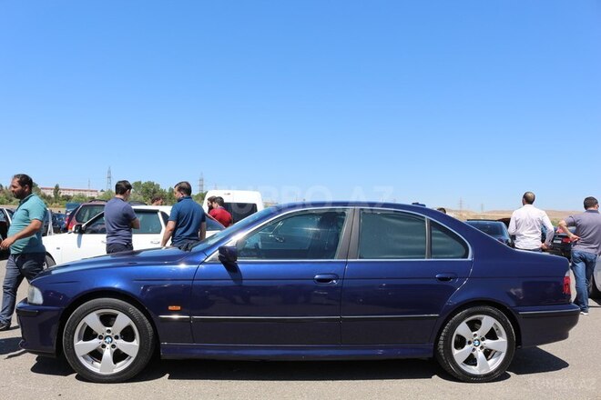 BMW 523 1999, 331,550 km - 2.5 l - Bakı