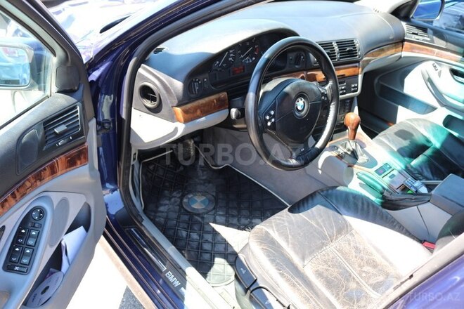 BMW 523 1999, 331,550 km - 2.5 l - Bakı