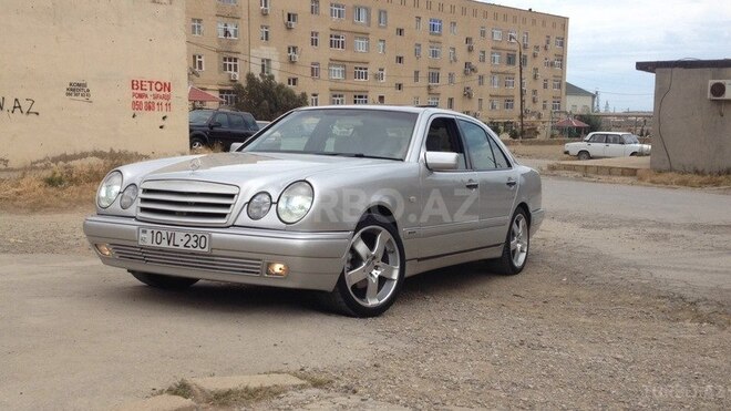 Mercedes E 230 1996, 220,208 km - 2.3 l - Bakı