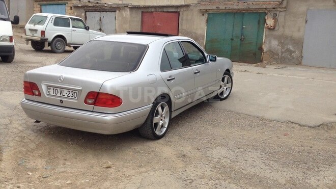 Mercedes E 230 1996, 220,208 km - 2.3 l - Bakı