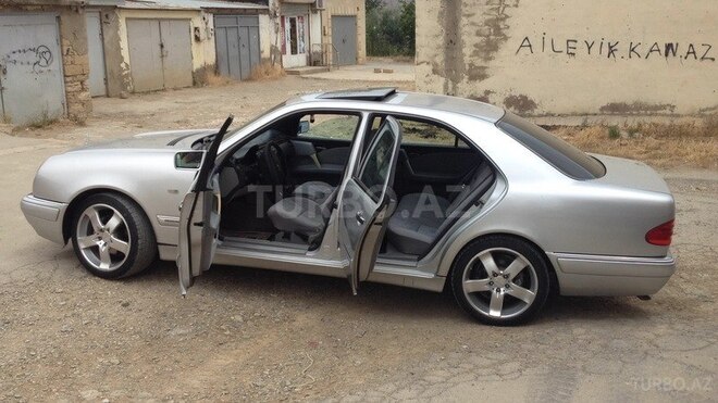 Mercedes E 230 1996, 220,208 km - 2.3 l - Bakı
