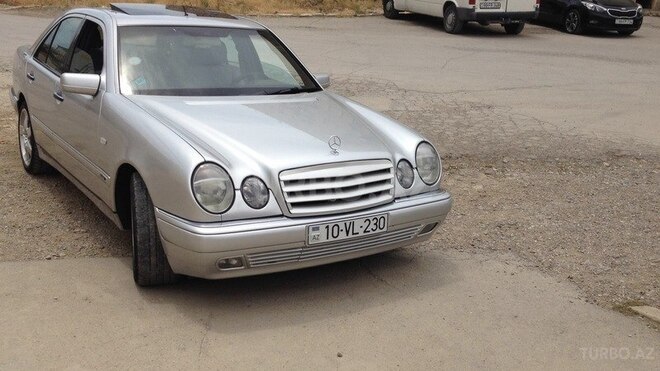 Mercedes E 230 1996, 220,208 km - 2.3 l - Bakı