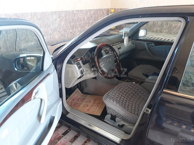 Mercedes E 200 2001, 182,000 km - 2.0 l - Gəncə