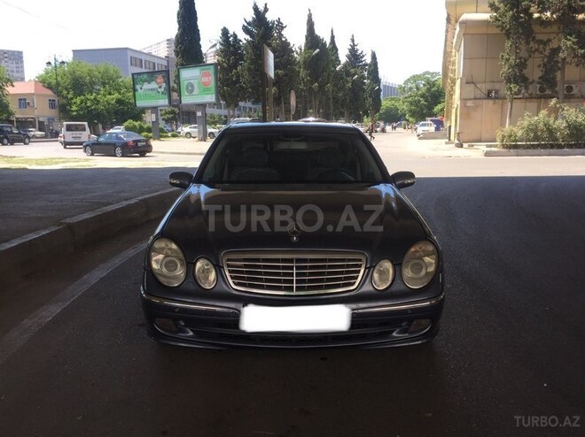 Mercedes E 220 2004, 230,000 km - 2.2 l - Bakı
