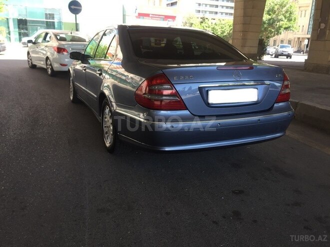 Mercedes E 220 2004, 230,000 km - 2.2 l - Bakı