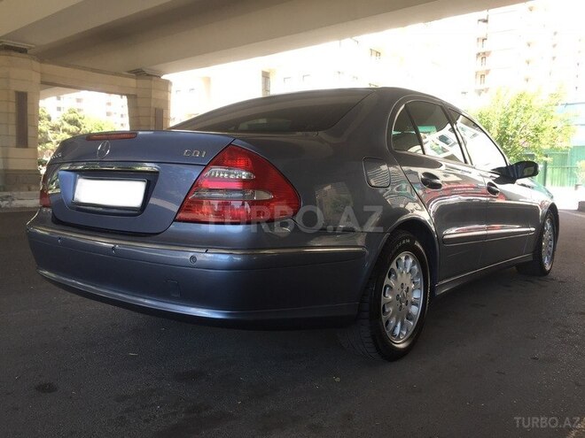 Mercedes E 220 2004, 230,000 km - 2.2 l - Bakı