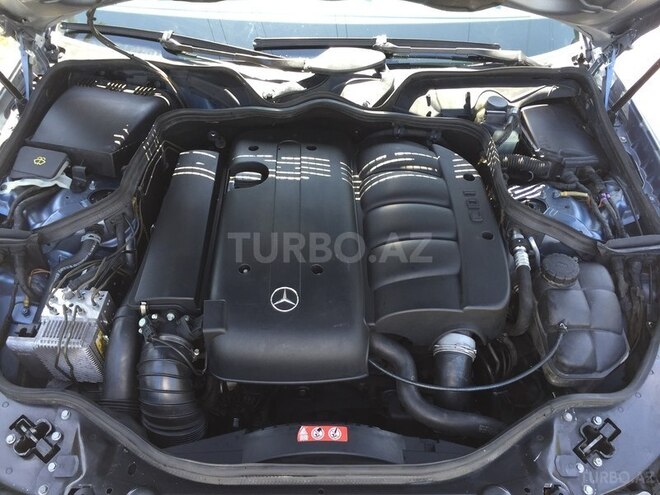 Mercedes E 220 2004, 230,000 km - 2.2 l - Bakı