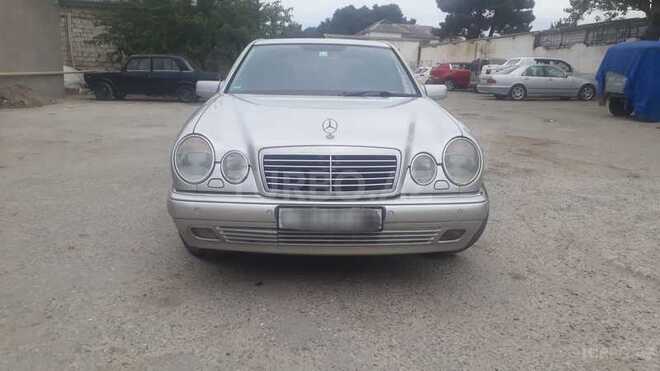 Mercedes E 240 1999, 380,000 km - 2.4 l - Bakı