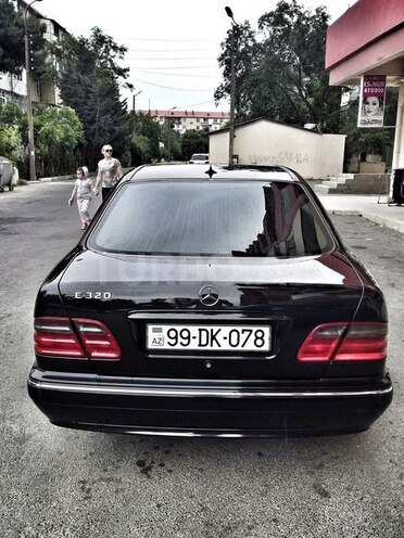Mercedes E 320 2000, 198,000 km - 3.2 л - Bakı